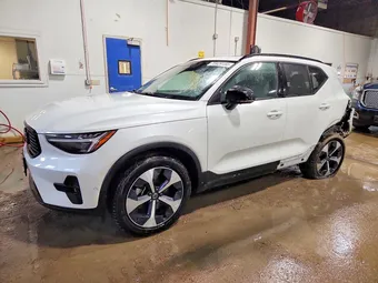 2025 Volvo XC40 YV4L12UC0S2510007