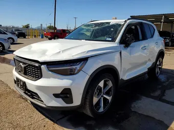 2026 Volvo XC40 YV4L12UC3T2738309