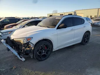2022 Alfa Romeo ZASPAKBNXN7D31576