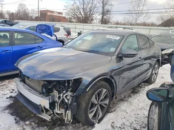 2024 Audi Q8 e-tron WA1CAAGE3RB022474