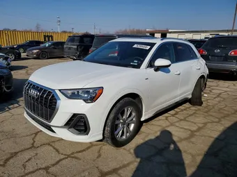 2021 Audi Q3 WA1DECF30M1022158