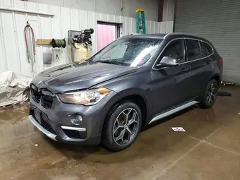 2018 BMW X1 WBXHT3C33J3H30668