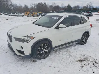 2017 BMW X1 WBXHT3C37H5F76674
