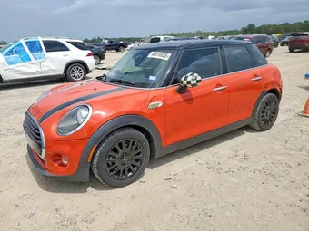 2019 Mini 5-Door WMWXU1C56K2H74082