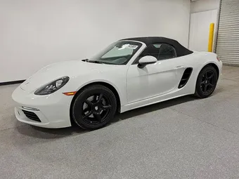 2019 Porsche 718 Boxster WP0CA2A87KS211486