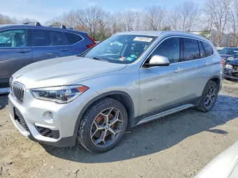 2016 BMW X1 WBXHT3C3XGP887354