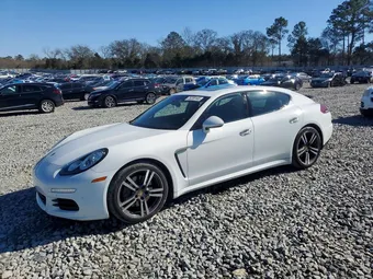 2016 Porsche Panamera WP0AA2A71GL003264