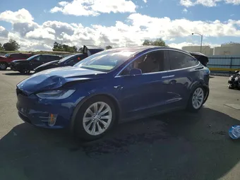 2020 Tesla Model X 5YJXCAE20LF237566