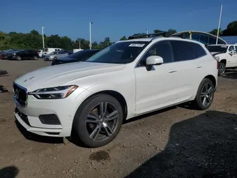 2018 Volvo XC60 LYV102RK1JB078554