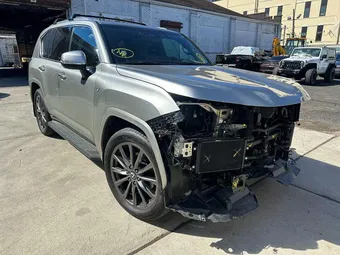 2025 Lexus LX 700H JTJMD7CX9S4002930