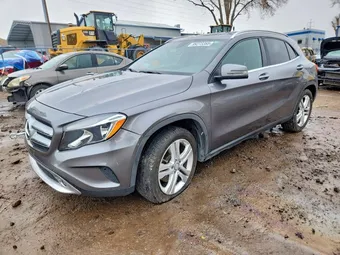2017 Mercedes-Benz GLA-Class WDCTG4GB1HJ304896