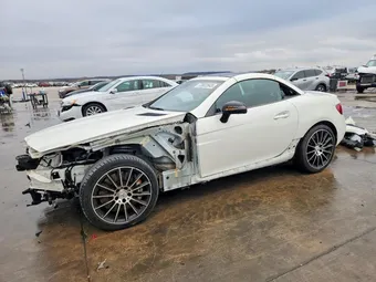 2017 Mercedes-Benz SLC-Class WDDPK6GA1HF135075