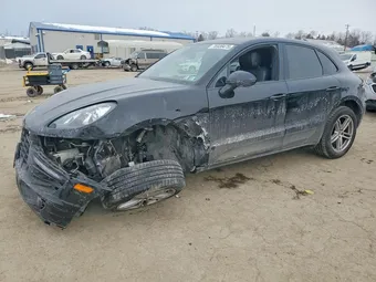 2018 Porsche Macan WP1AA2A51JLB05684