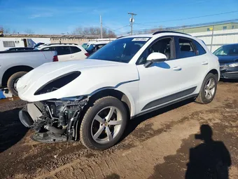 2019 Porsche Macan WP1AA2A5XKLB04860