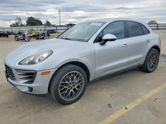 2016 Porsche Macan WP1AB2A55GLB52688