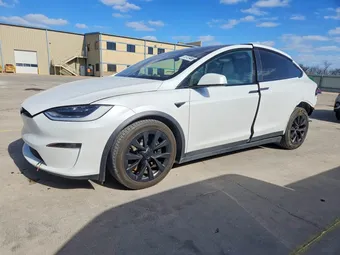 2022 Tesla Model X 7SAXCBE58NF336285