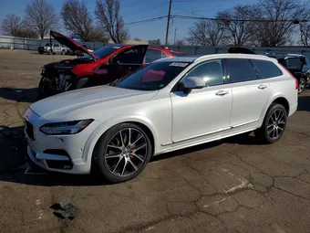 2017 Volvo V90 YV4A22NL8H1005740