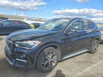 2016 BMW X1 WBXHT3Z32G4A50562