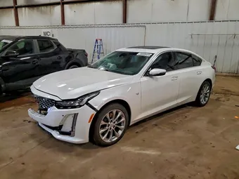2022 Cadillac CT5 1G6DT5RW8N0125822
