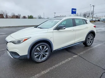 2018 Infiniti QX30 SJKCH5CR0JA005320