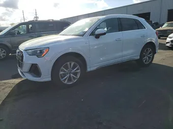 2021 Audi Q3 WA1DECF30M1049473