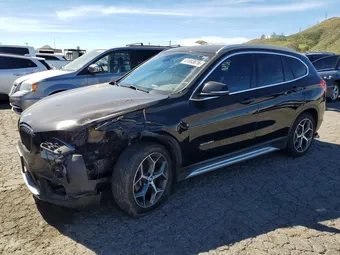 2018 BMW X1 WBXHU7C37J5H44484
