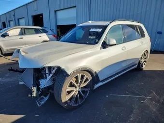 2022 BMW X7 5UXCW2C00N9K73086