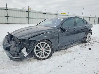 2016 Jaguar XF SAJBL4BV7GCY15497