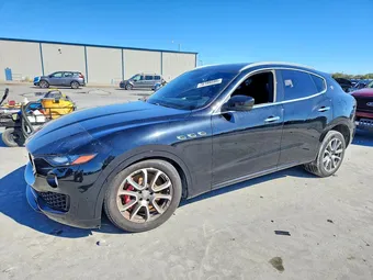 2017 Maserati Levante ZN661YUA2HX226809