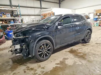 2018 Mercedes-Benz GLA-Class WDCTG4GB9JJ493500
