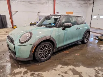 2025 Mini Cooper WMW13GD06S2W77640