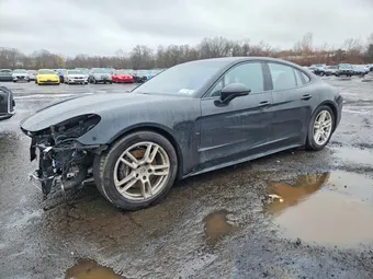 2017 Porsche Panamera WP0AA2A73HL103819
