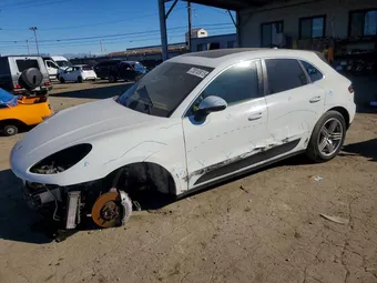 2015 Porsche Macan WP1AB2A51FLB62682