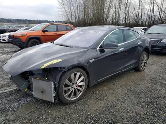 2016 Tesla Model S 5YJSA1E41GF162383