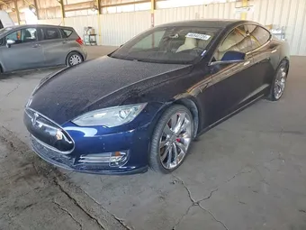 2015 Tesla Model S 5YJSA4H49FF084026