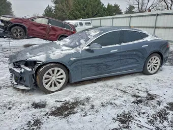 2016 Tesla Model S 5YJSA1E24GF149481