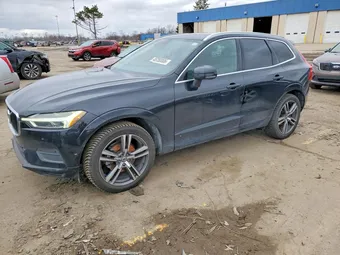 2018 Volvo XC60 LYV102RK8JB073917