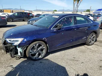 2022 Audi A3 WAUBUDGY3NA076987