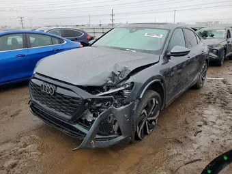 2024 Audi Q8 e-tron WA1CAAGEXRB020141