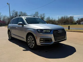 2018 Audi Q7 WA1LAAF72JD046552