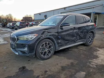 2022 BMW X1 WBXJG9C06N5V04517