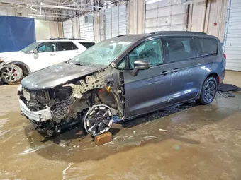 2019 Chrysler Pacifica Hybrid 2C4RC1N78KR616824