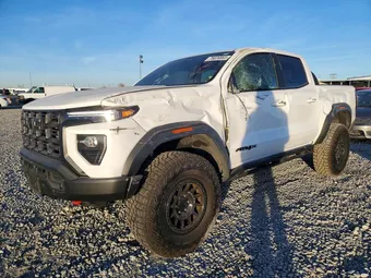 2024 GMC Canyon 1GTP6EEK0R1274696