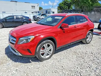 2016 Mercedes-Benz GLA-Class WDCTG4EBXGJ214390