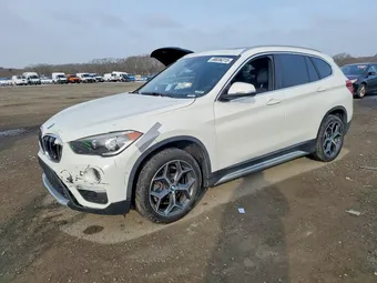 2018 BMW X1 WBXHT3C36J5L30296