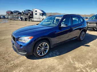 2015 BMW X1 WBAVL1C58FVY30700