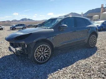 2019 Porsche Macan WP1AA2A51KLB03807