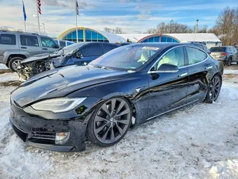 2019 Tesla Model S 5YJSA1E22KF306398