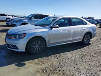 2016 Volkswagen Passat 1VWAT7A31GC061621
