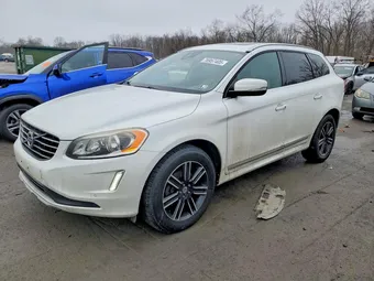 2016 Volvo XC60 YV4612RK0G2867384